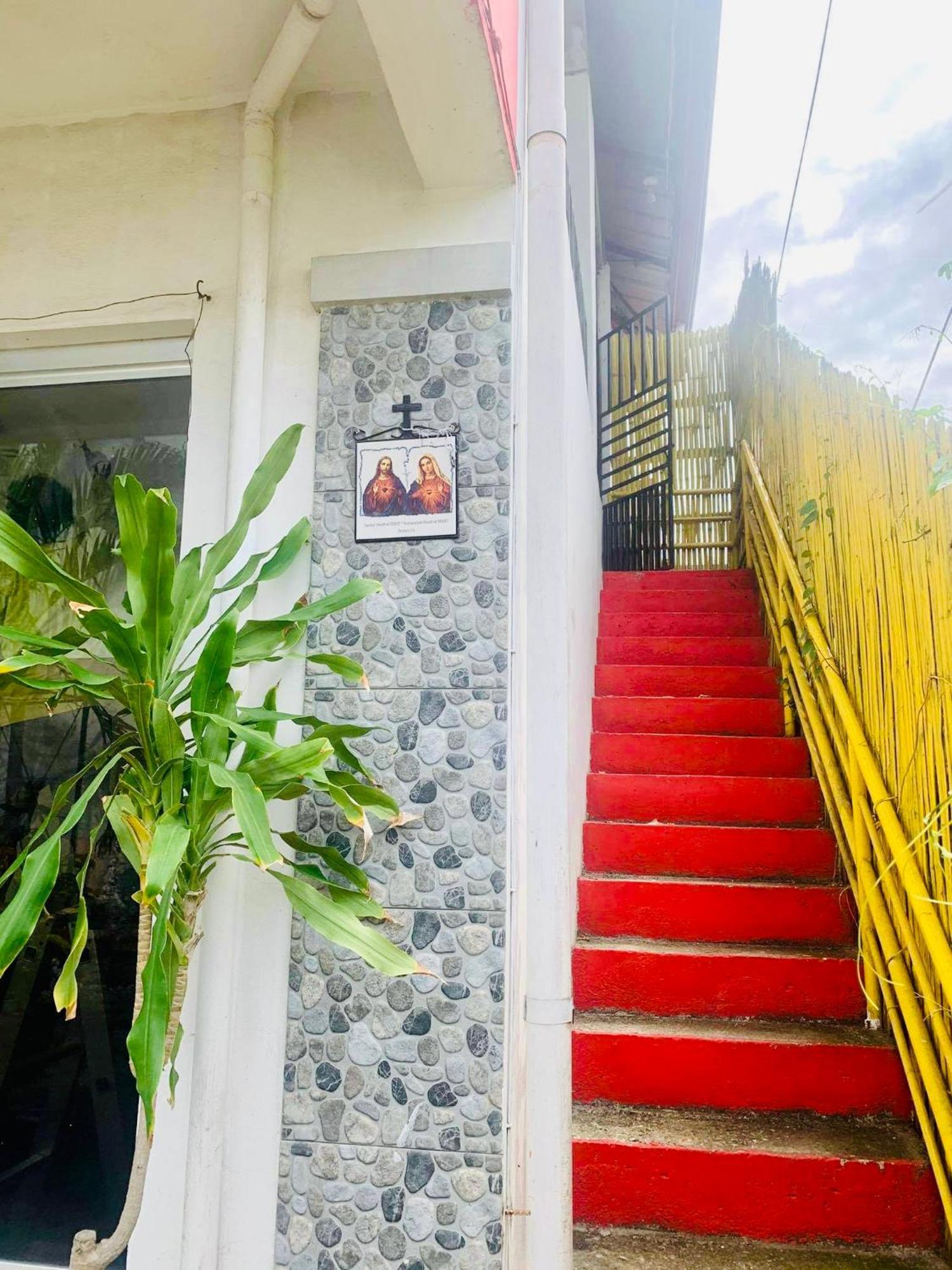 Perlies Inn Tanay Barkada House Eksteriør billede